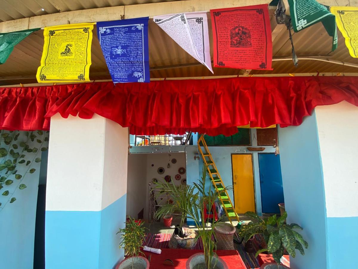 Blue Eye Hostel Джайсалмер Екстер'єр фото